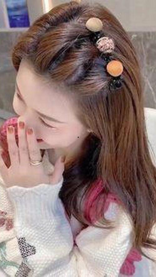 网红大夹子夹头发教程 爆炸瓜视频,爆炸瓜视频教你轻松打造时尚发型